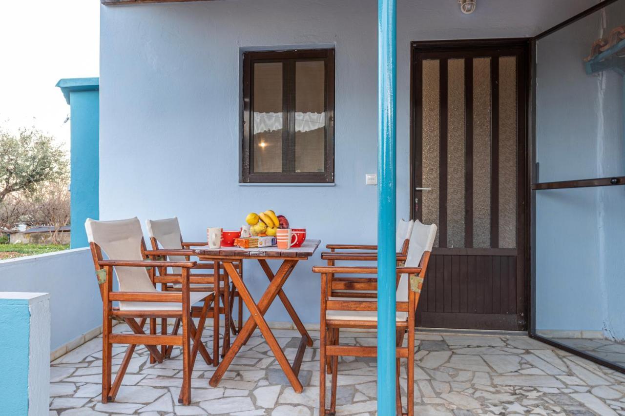 Secret Summer Havens - Perfectly Secluded Getaways Vasilítsion Esterno foto