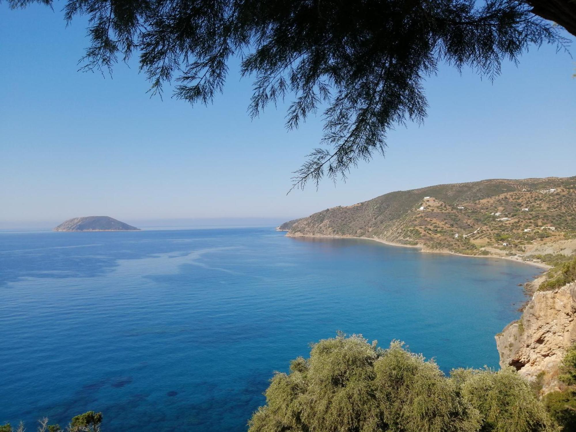 Secret Summer Havens - Perfectly Secluded Getaways Vasilítsion Esterno foto
